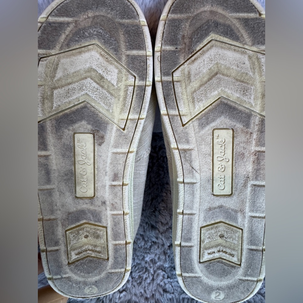Cat & Jack Casual Beige Slip-On Loafers- Sz 2 - Picture 5 of 6